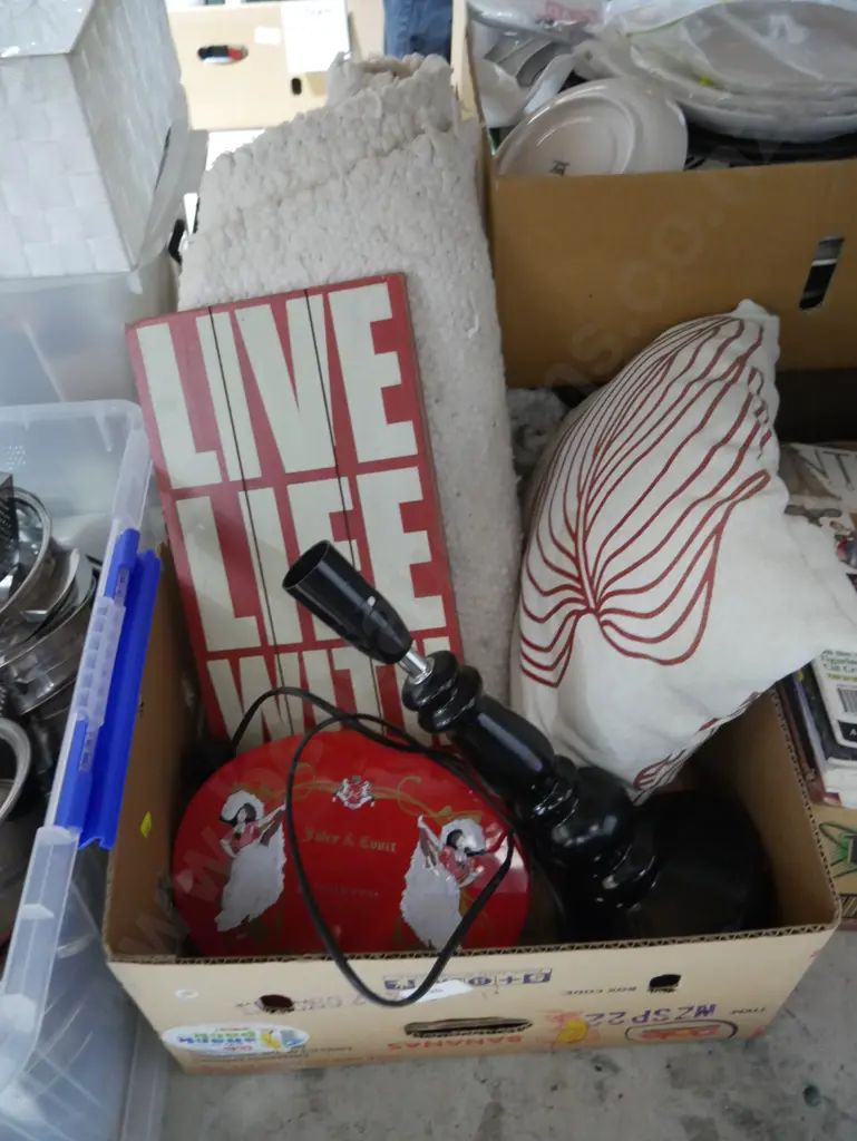 Lamp, picture etc Image 1++