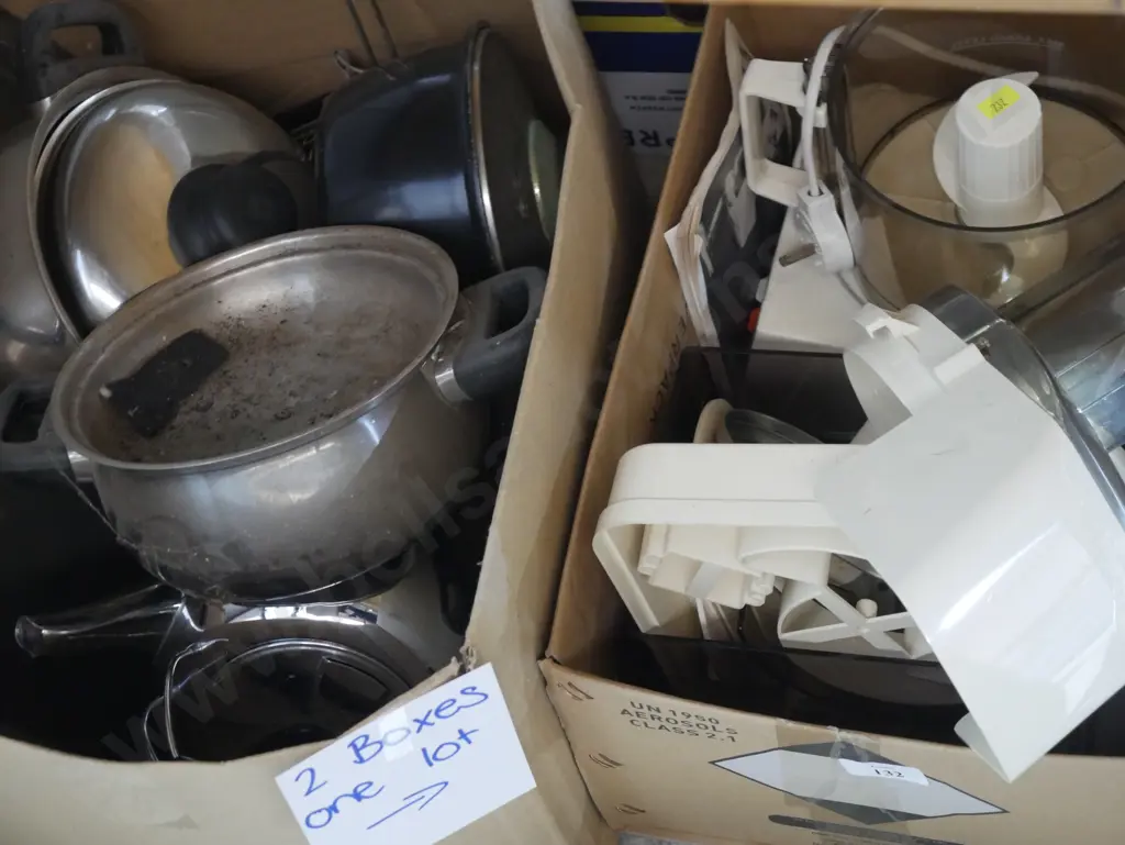 Two boxes of kitchenware Image 1++