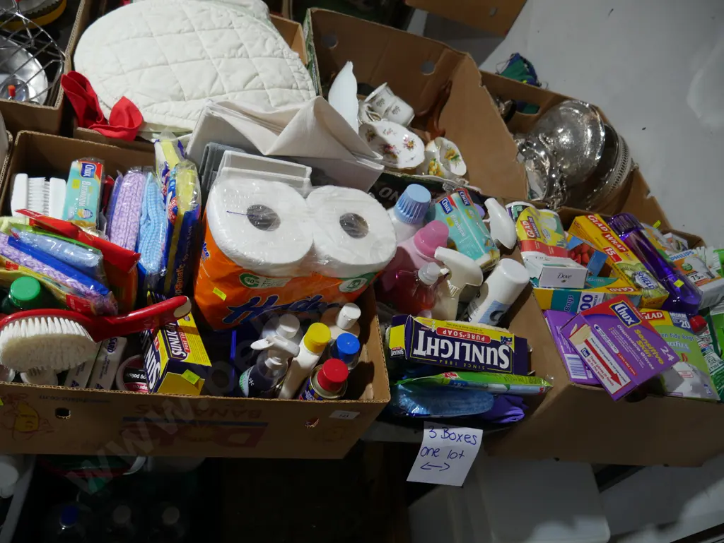 Three boxes of cleaning items Image 1++