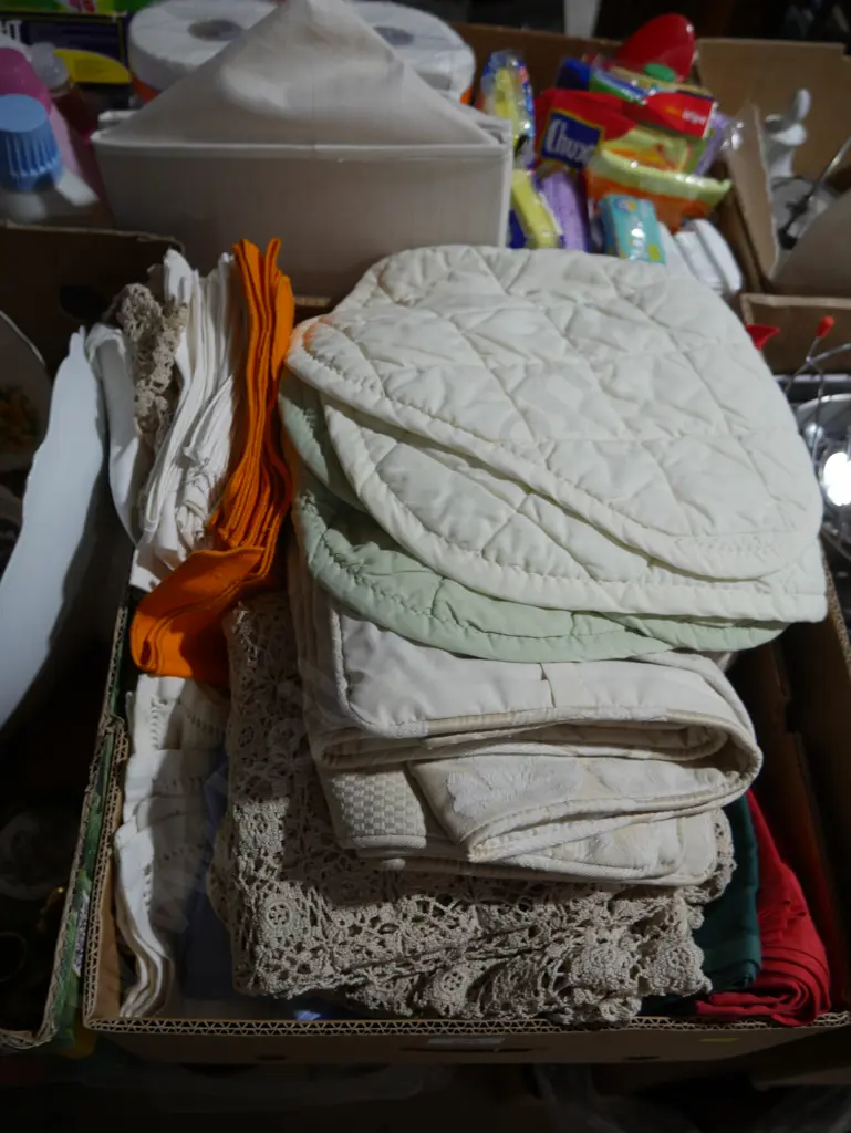 Assorted linen Image 1++