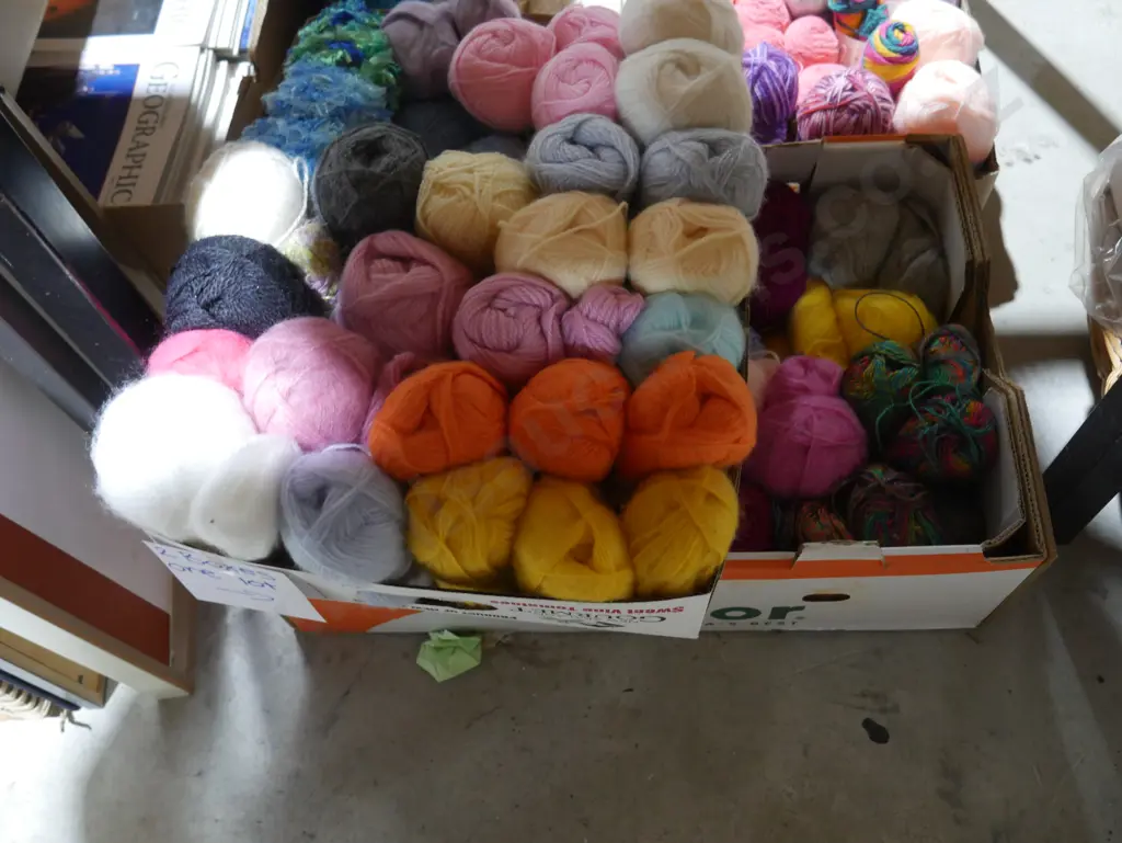 Two boxes of knitting wool Image 1++