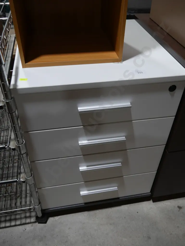 Lockable office drawers Image 1++