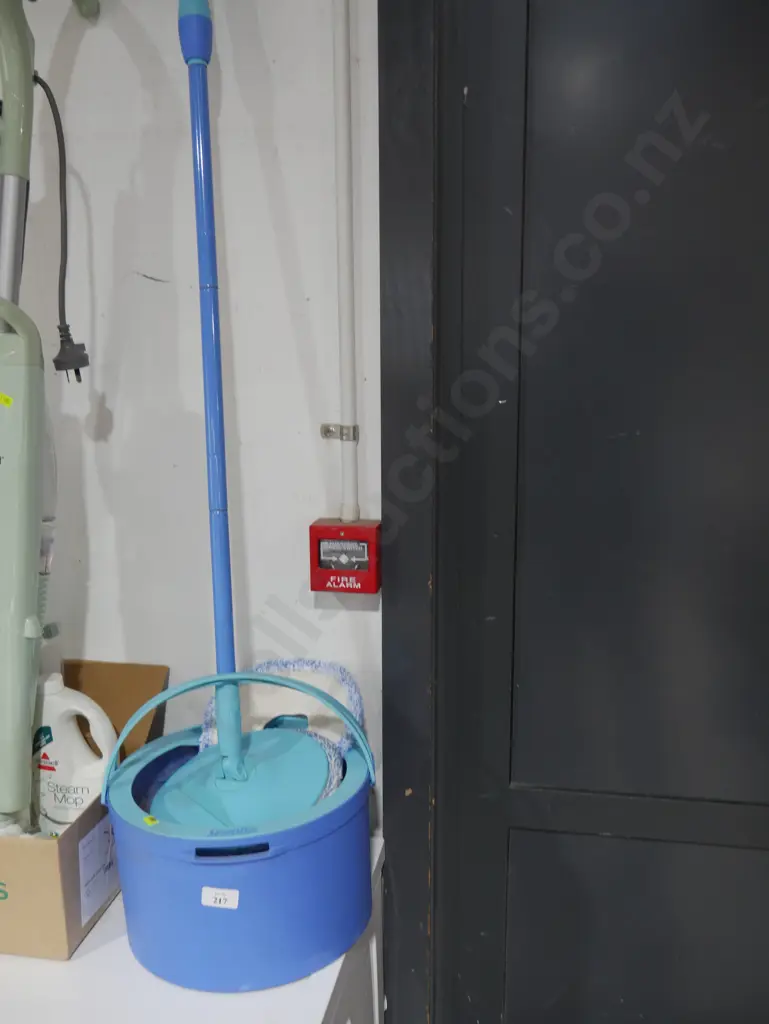 Mop and bucket Image 1++