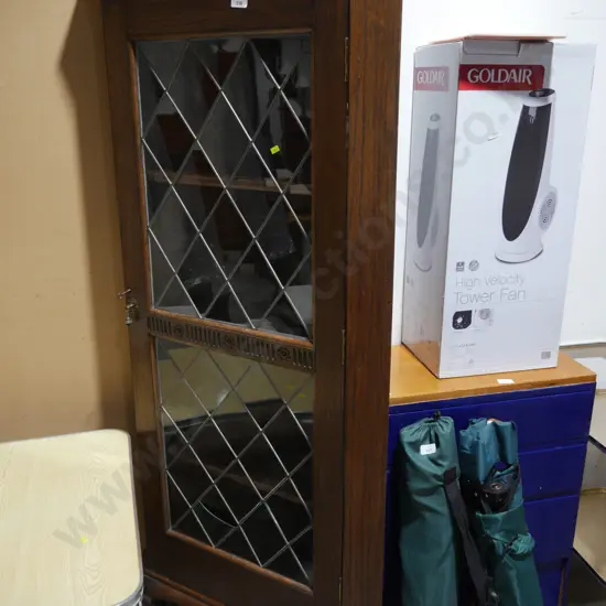 Corner display cabinet