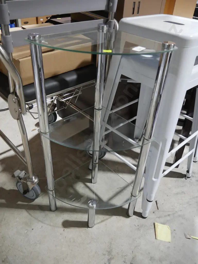 Corner glass shelf unit Image 1++