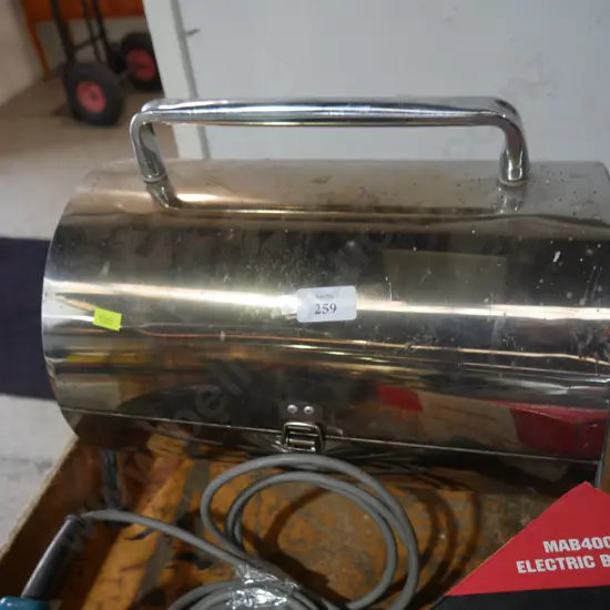 Portable charcoal grill