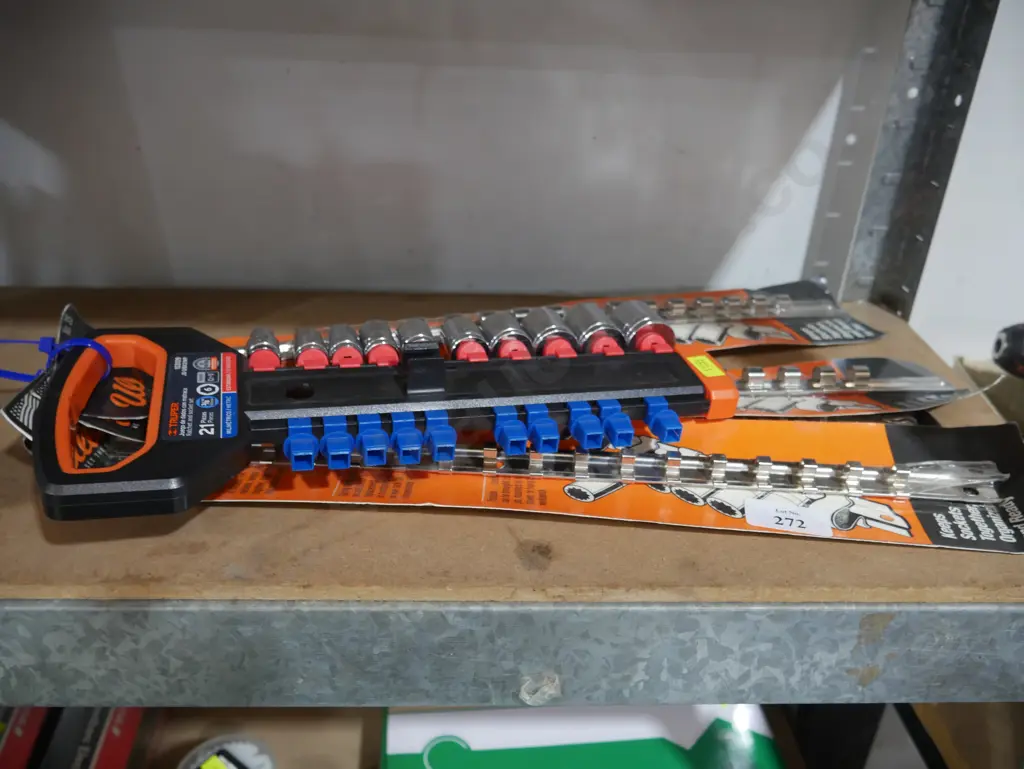 Sockets, socket holders Image 1++