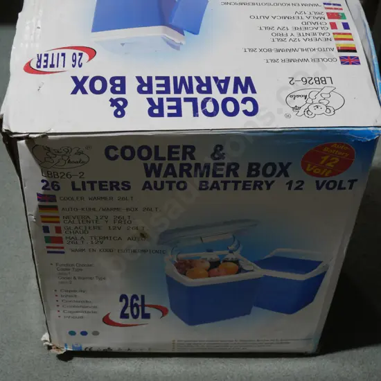 Cooler and warmer box