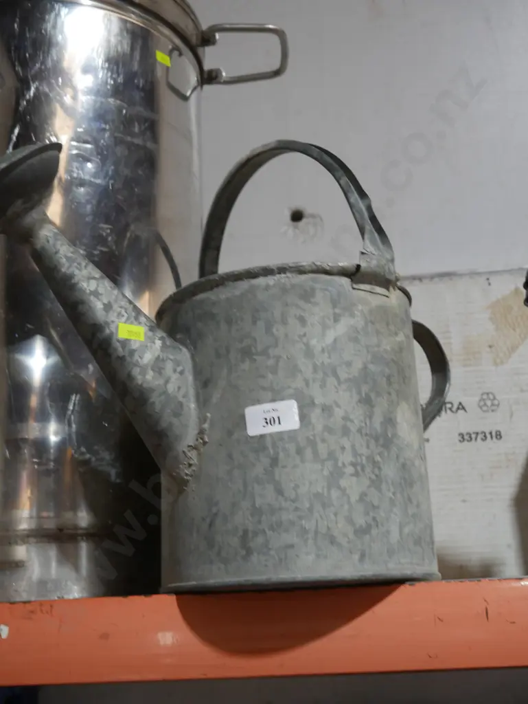 Watering can Image 1++