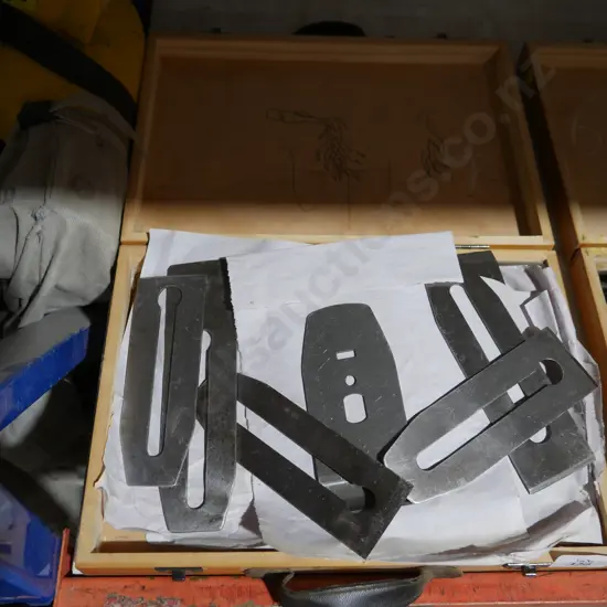 Wood plane blades