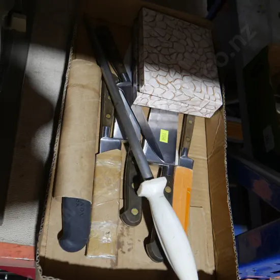 Assorted knives and steel