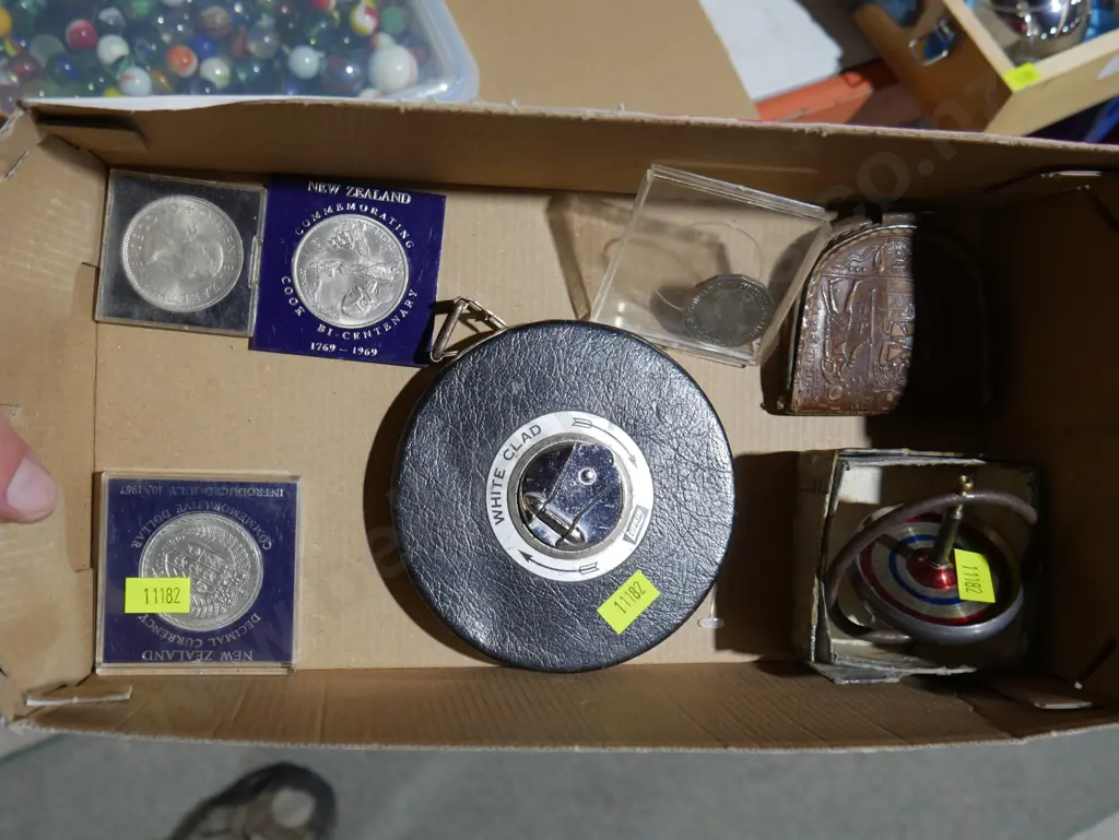 NZ coins, tape measure etc Image 1++