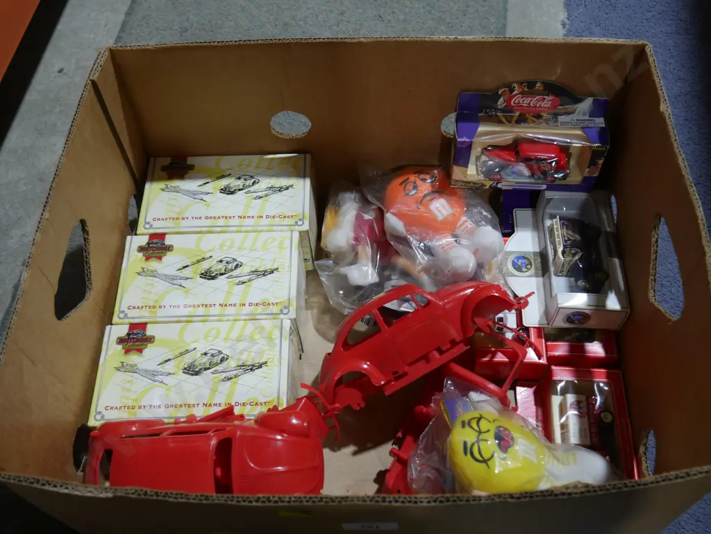 Box of model cars etc Image 1++
