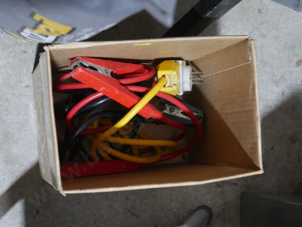 Jumper leads etc Image 1++