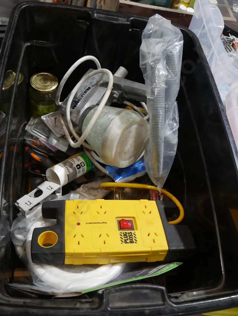 Garage sundries Image 1++