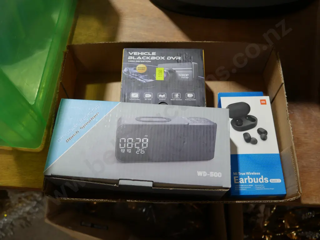 Clock earbuds vehicle Black Box DVR Image 1++