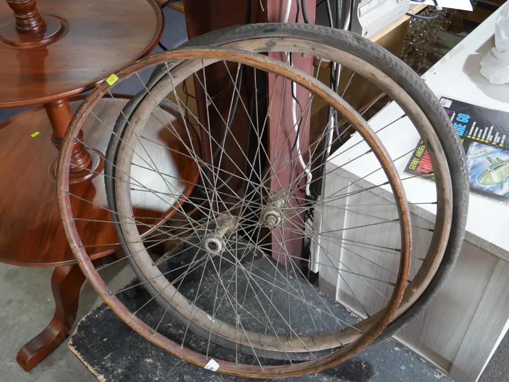2 wooden bicycle wheels Image 1++