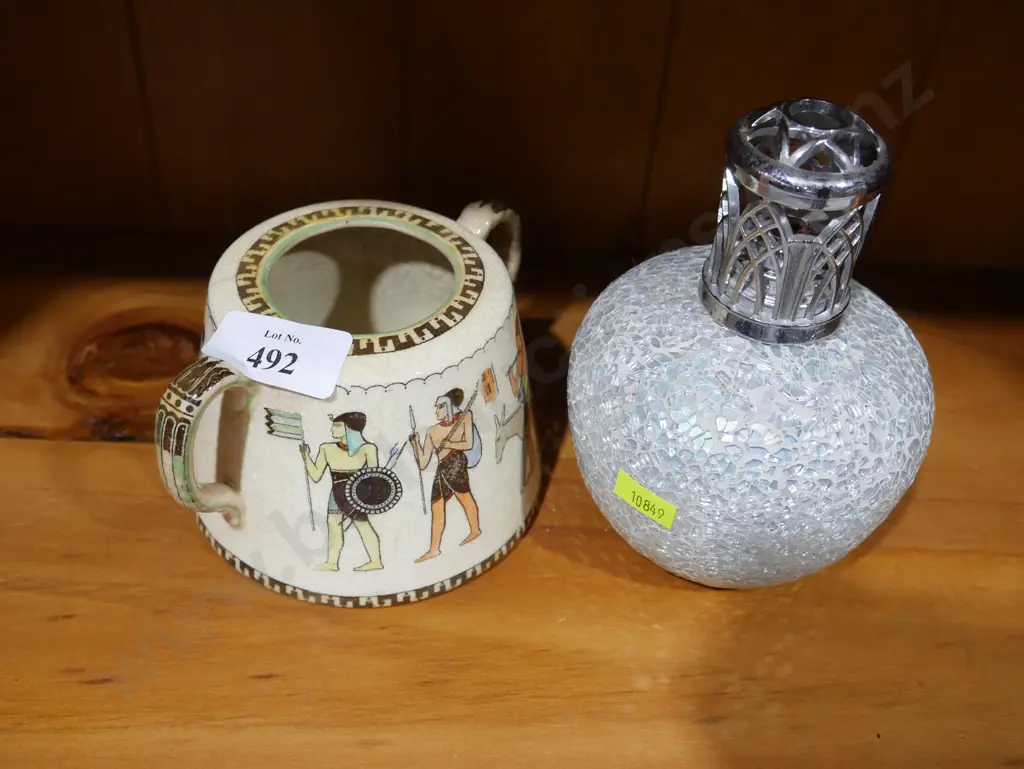 Fragrance lamp and Royal Doulton vase Image 1++
