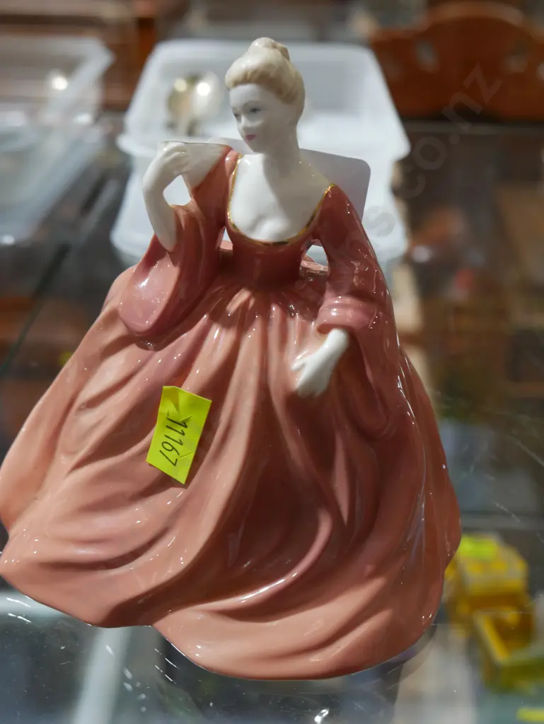 Coalport figurine Image 1++