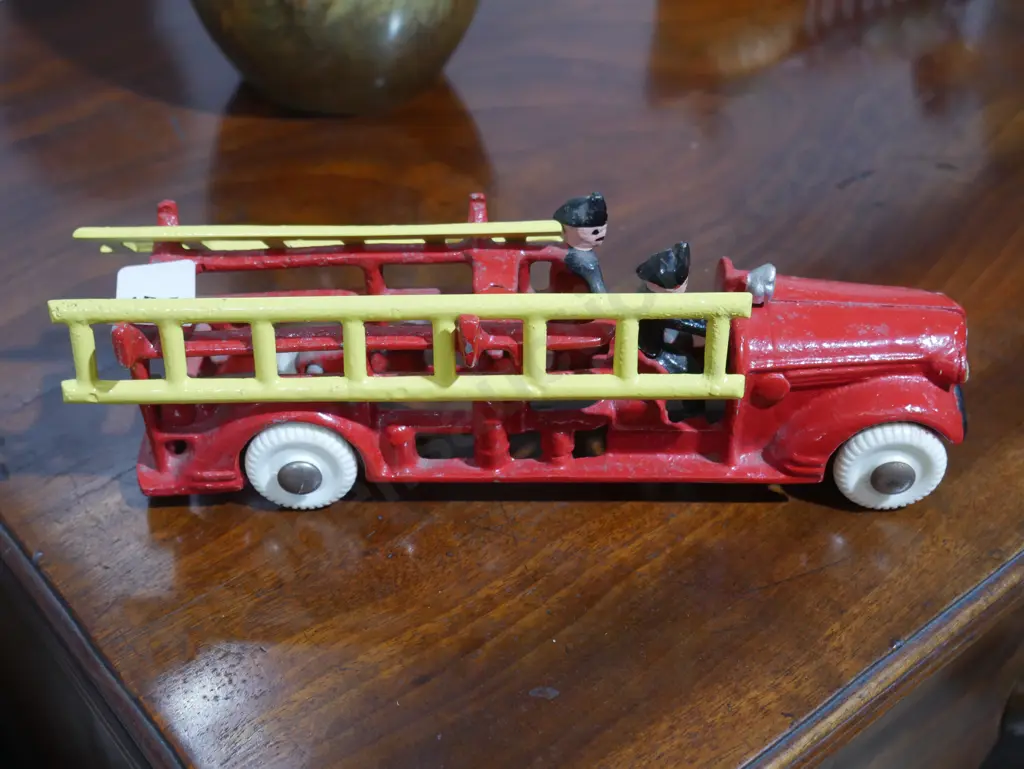 Fun ho fire engine Image 1++