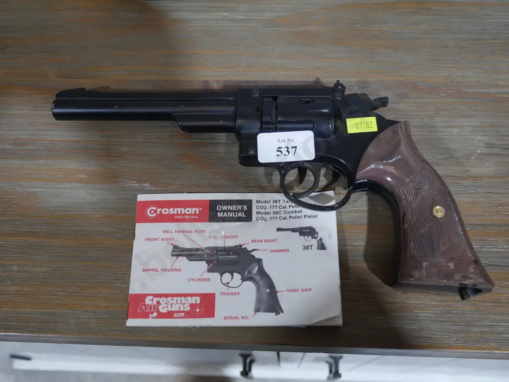 Crosman revolver Image 1++