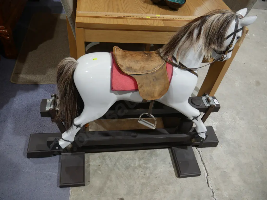 Rocking horse Image 1++