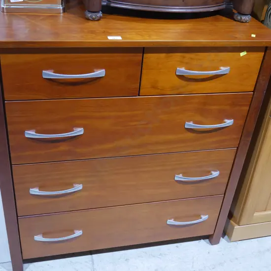 Chest of drawers