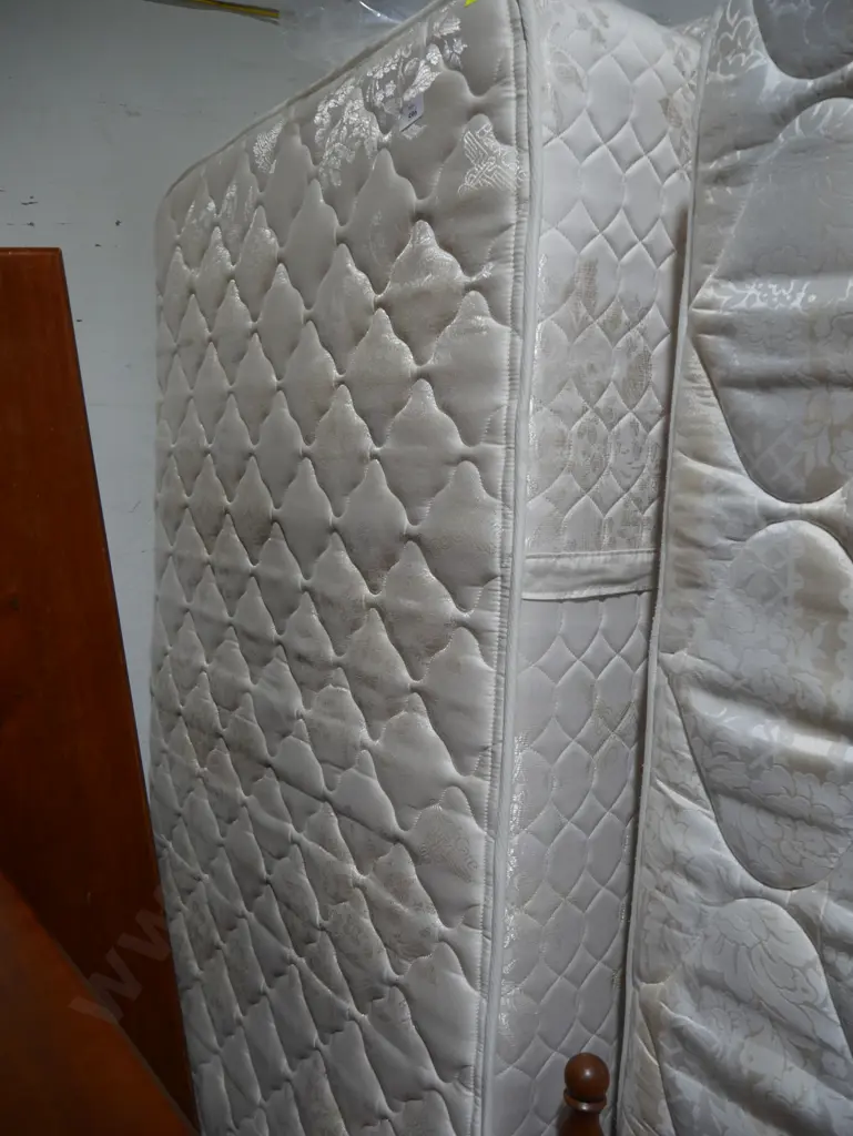 Single bed Image 1++