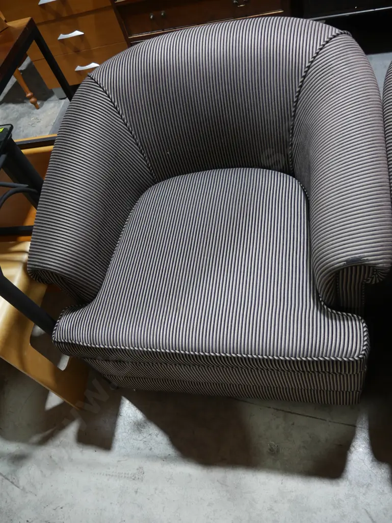 3 tub chairs and puff Image 1++