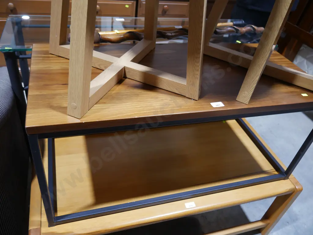 Coffee table Image 1++