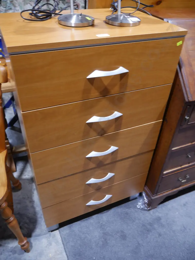 Chest of  drawers Image 1++