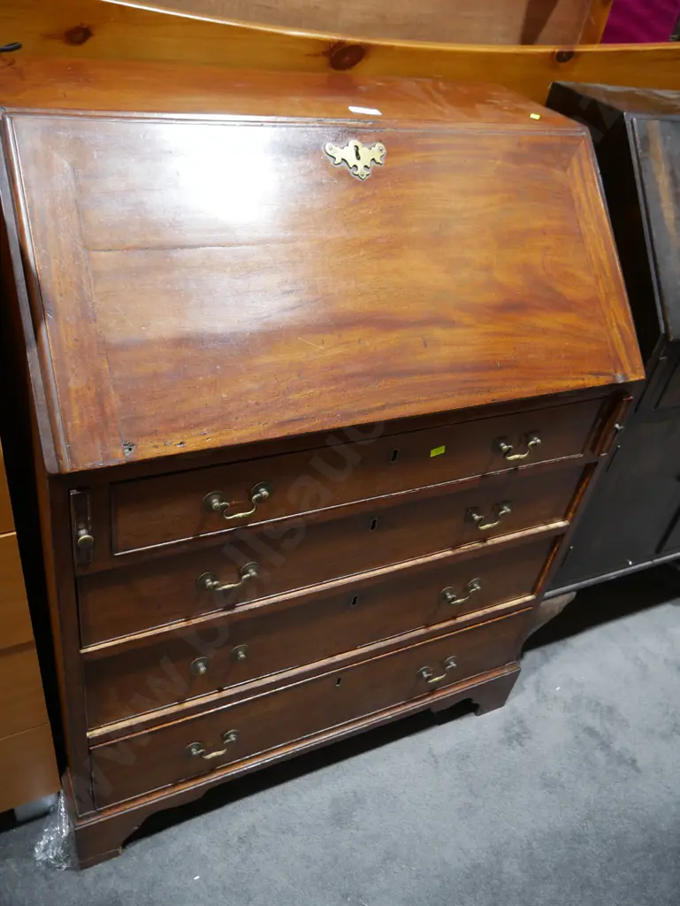 Dropfront desk Image 1++