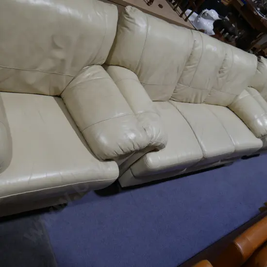 Three-piece lounge suite
