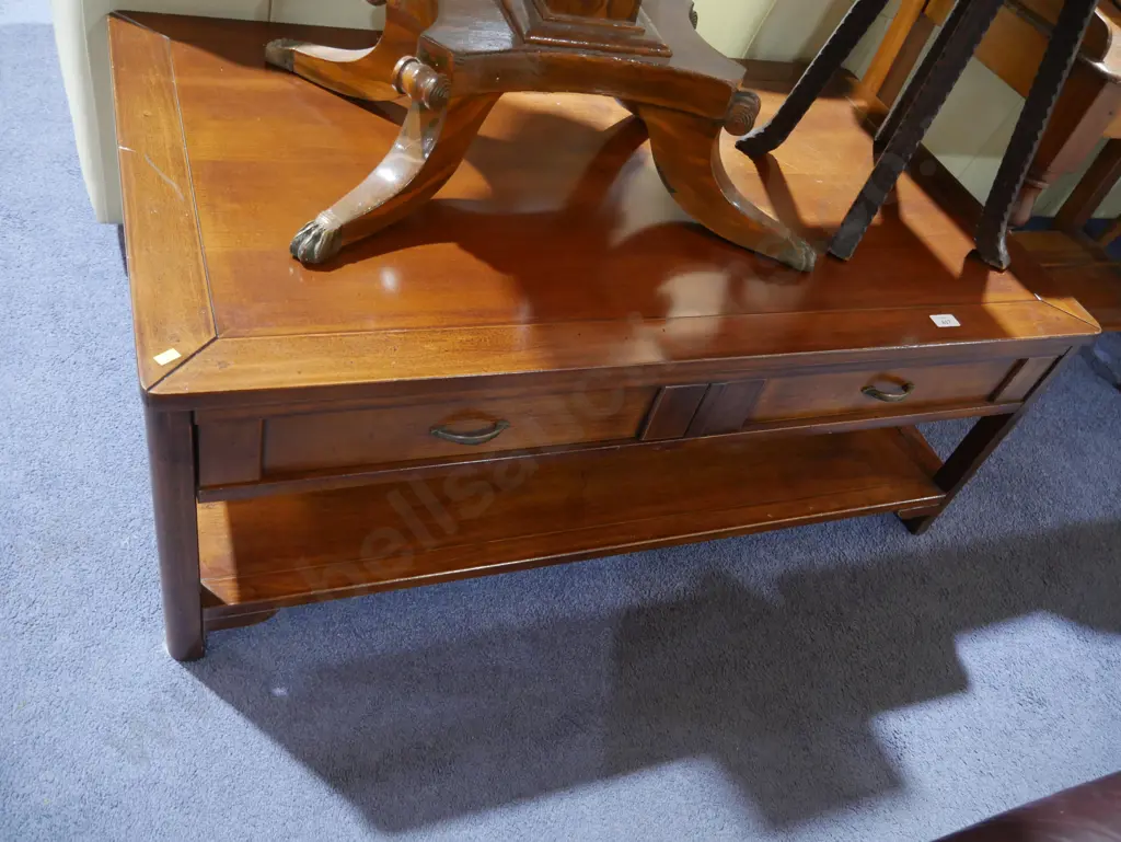 Coffee table Image 1++