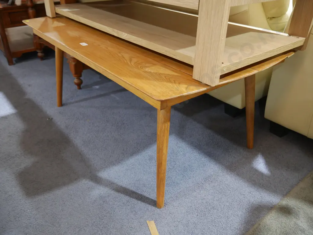 Coffee table Image 1++