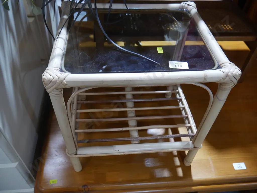 Glass top cane table Image 1++