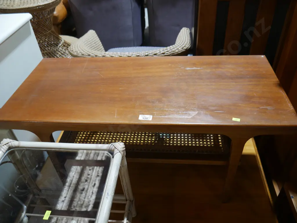 Coffee table Image 1++