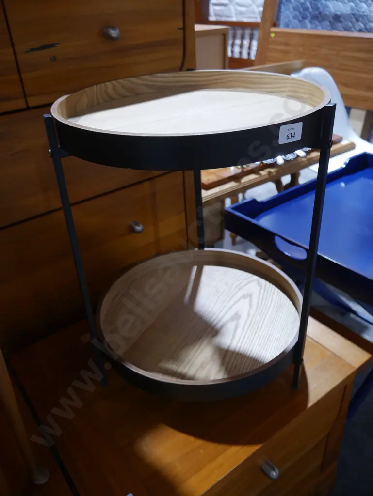 Two tier table Image 1++