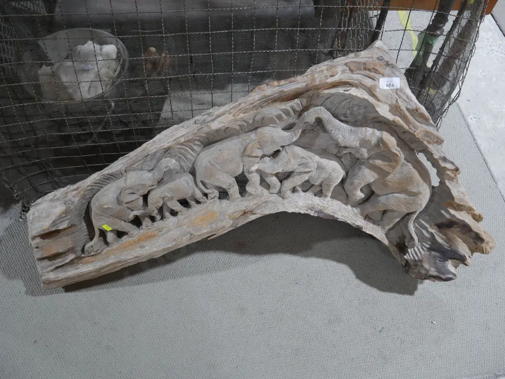 Wood carving of elephants Image 1++