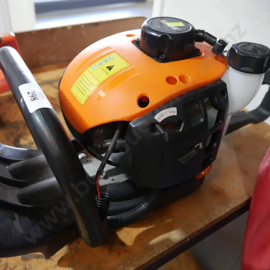 Jobmate petrol hedge trimmer