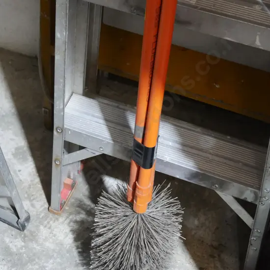 Flue brushes