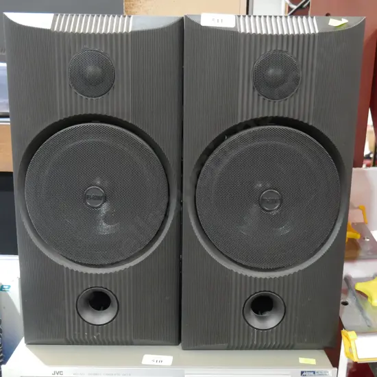 B&W speakers