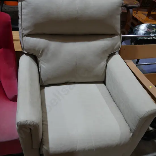 Recliner chair