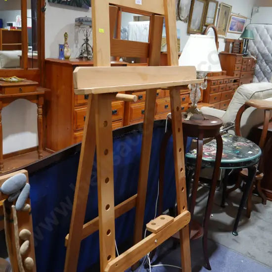 Artist easel