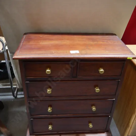 Small chest drawers
