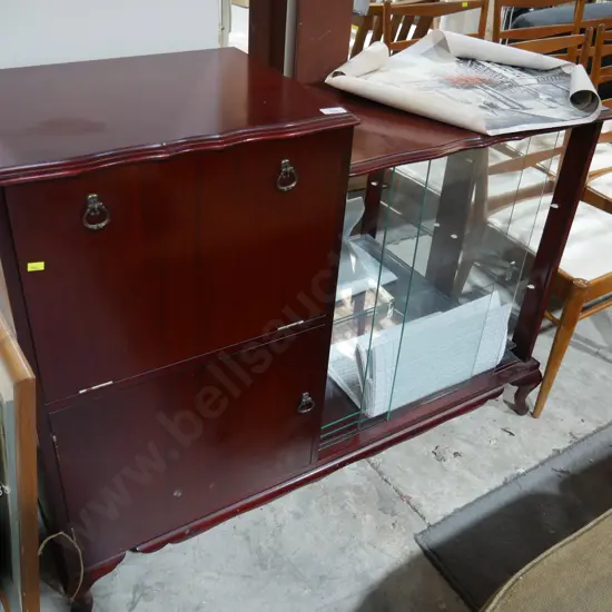 Cocktail cabinet