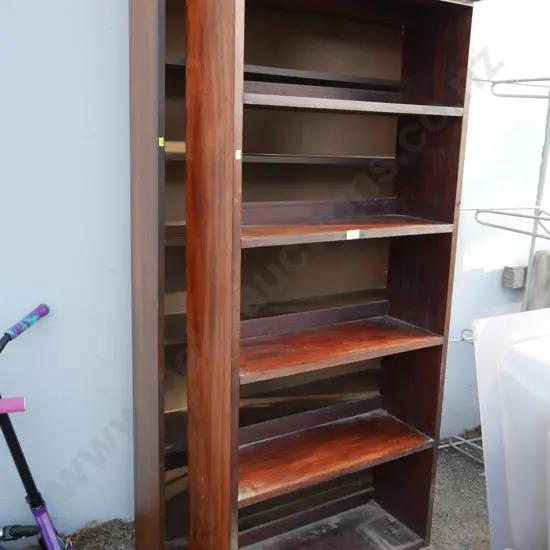 2 bookcases