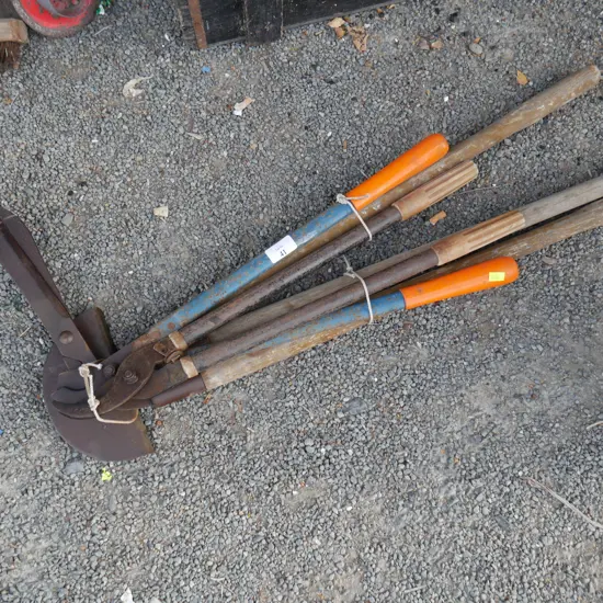 Garden loppers etc