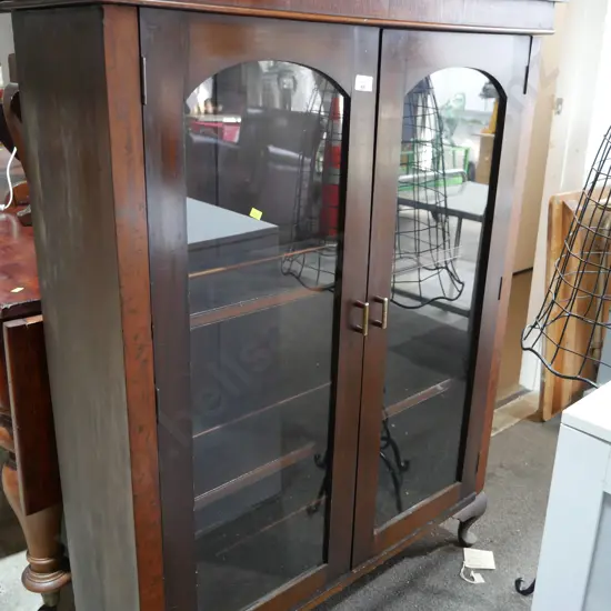 Display cabinet