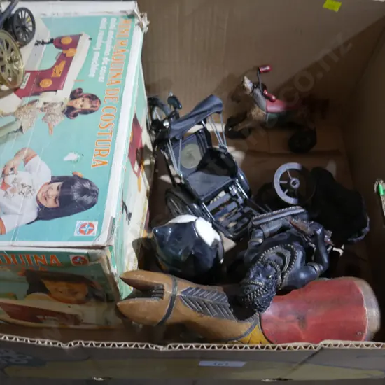 Toy sewing machine, cannons, figurines etc